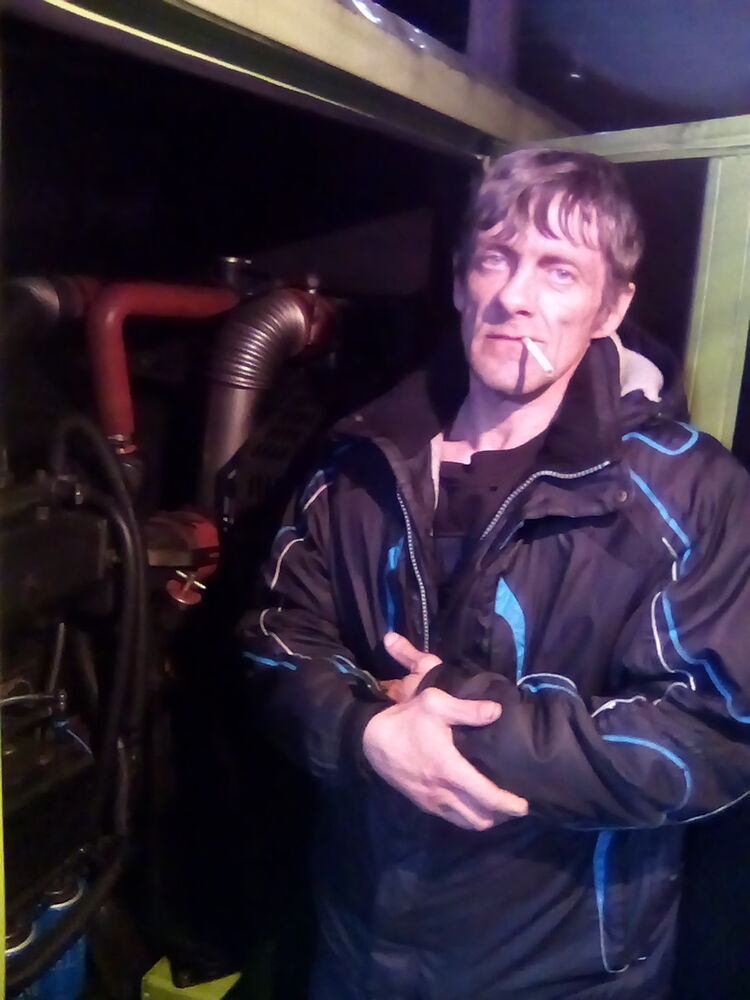  9747745  Oleg, 53 ,    
