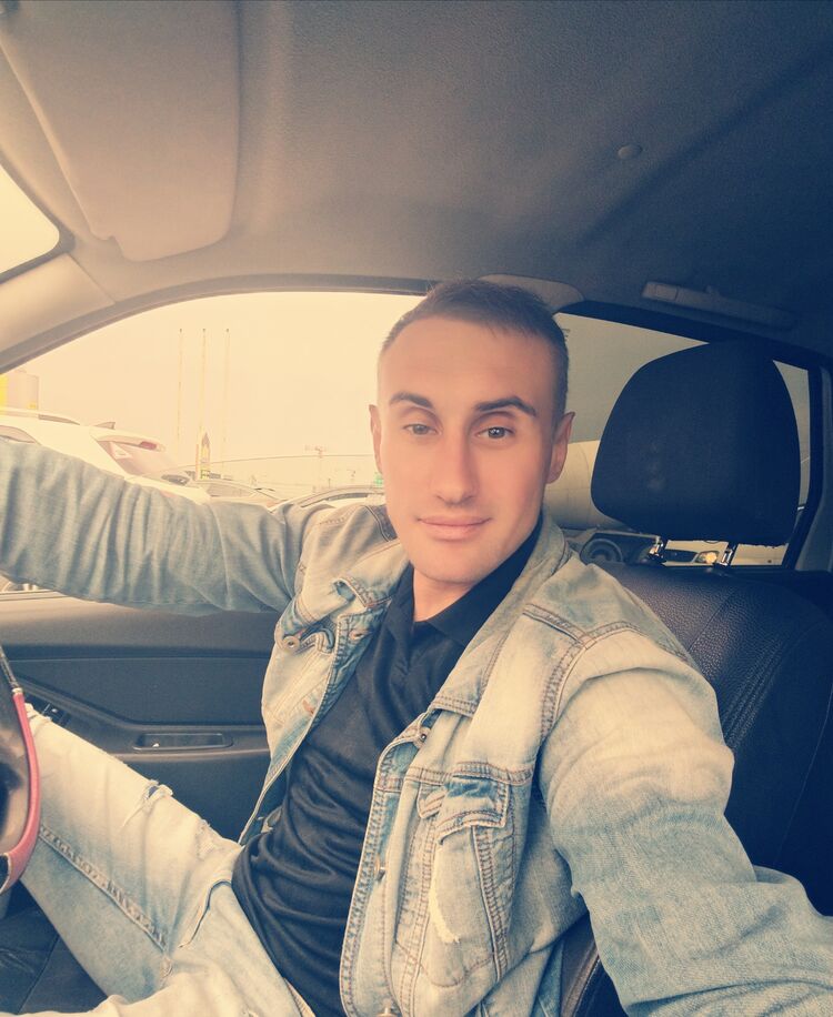  48282935  , 37 ,    