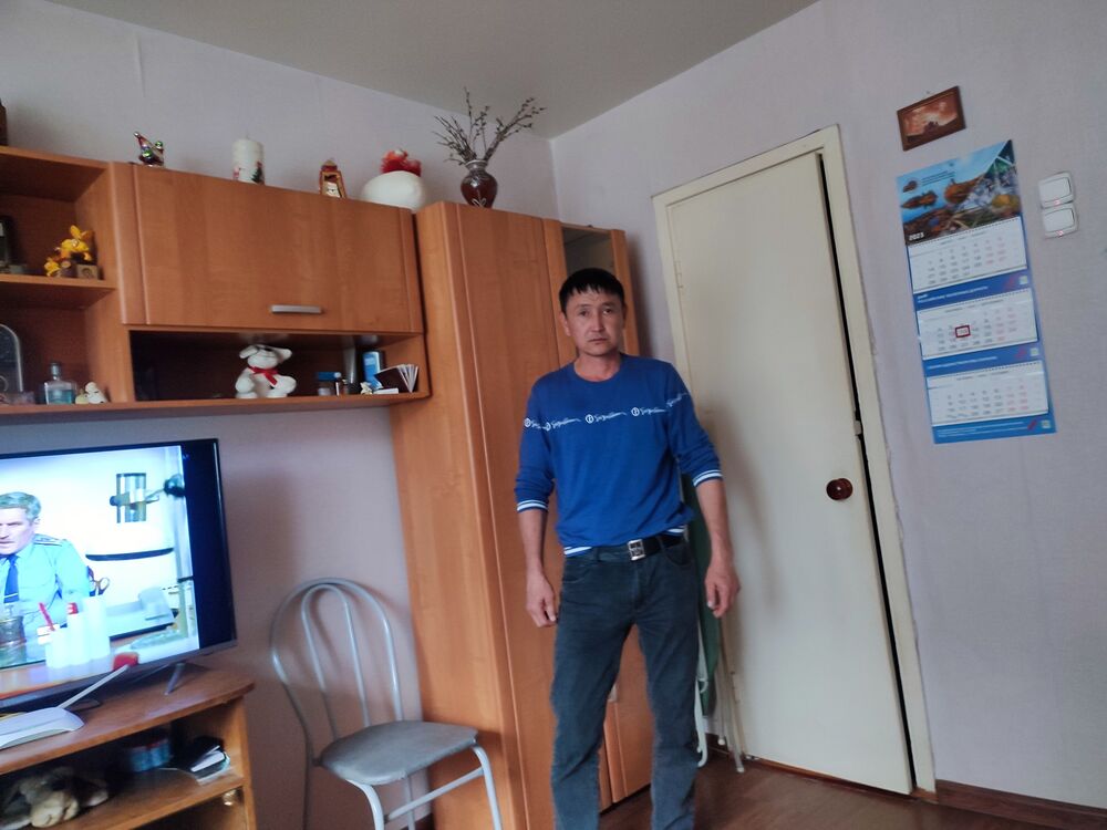  37707815  , 42 ,    