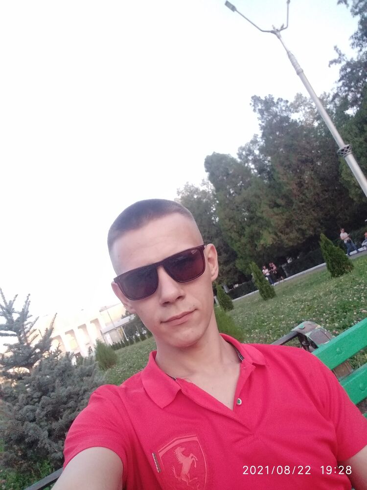  23958835  Serzh, 30 ,    -