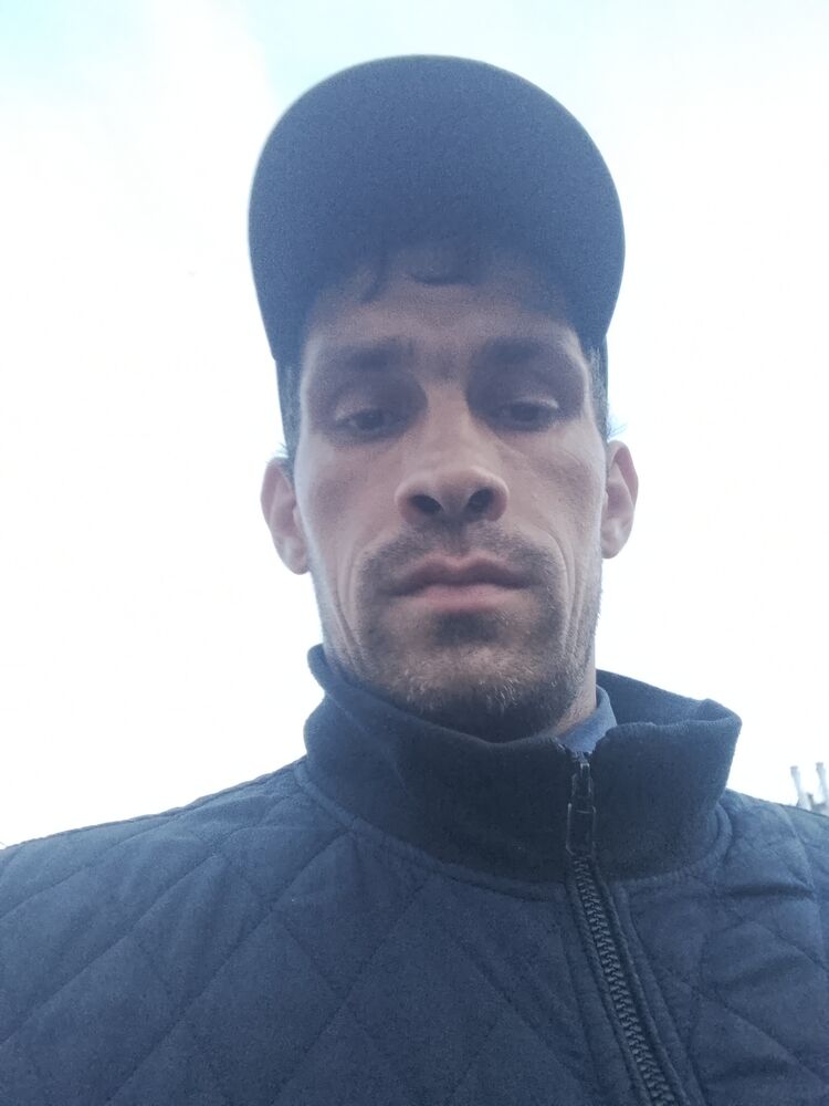  52797815  Almaz, 37 ,     