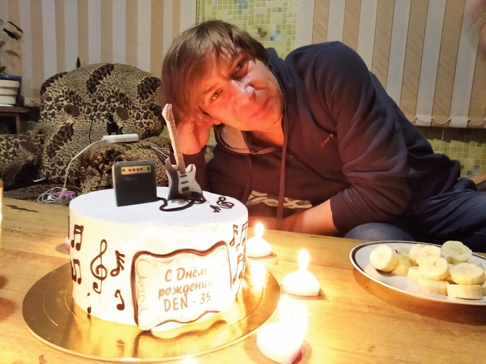 ���������� ������, ���� ������� Den, 40 ���, ������������ ��� ������, ����� � ���������, c�������� ���������