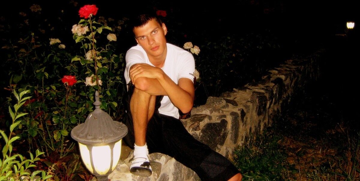  5878755  Bogi, 36 ,    