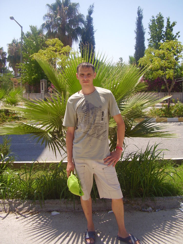  ,   Alex, 46 ,   ,   , c 