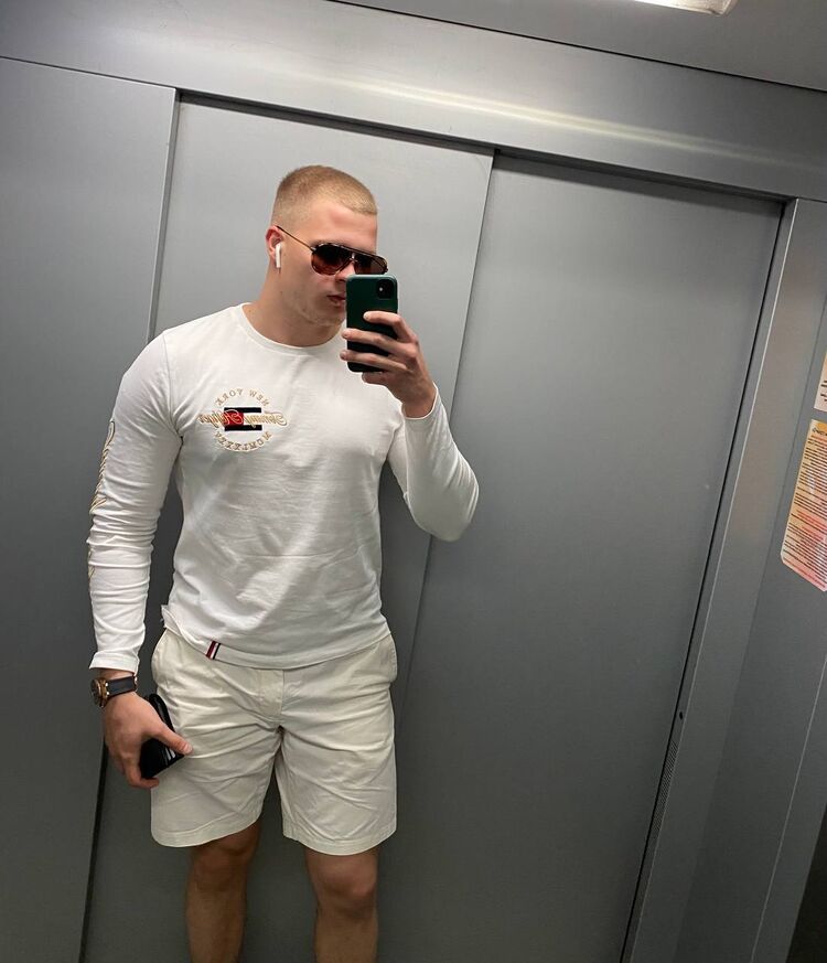  ,   , 27 ,   ,   