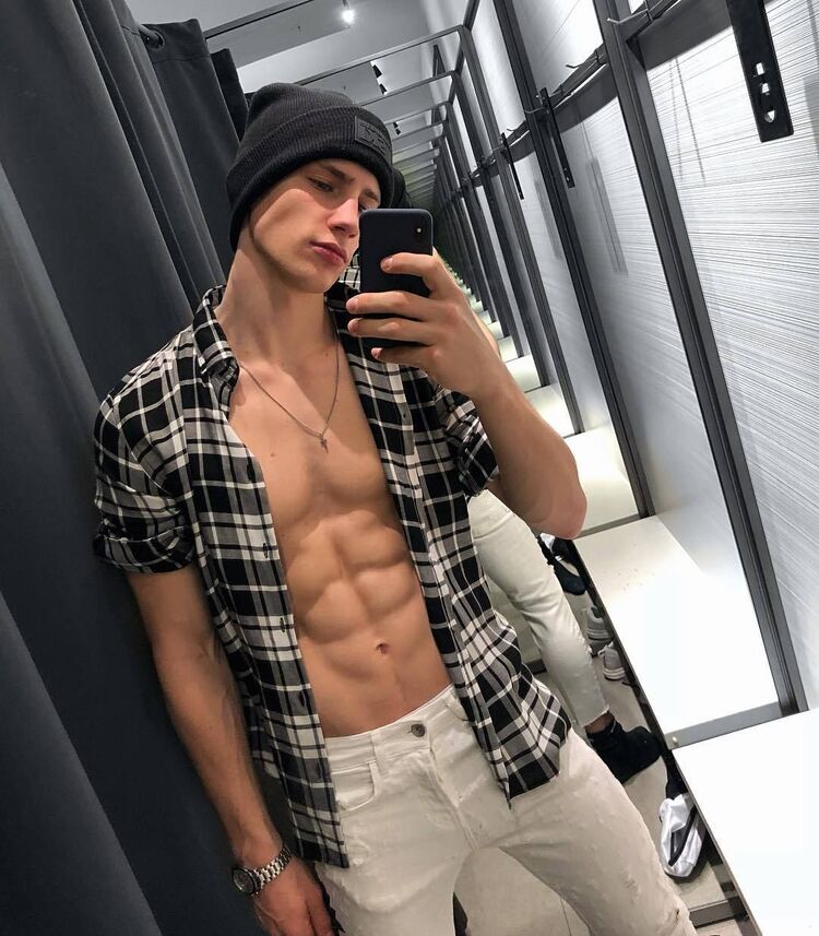 ���� 30642615 ����� �����, 22 ����, ���� ���������� � �����