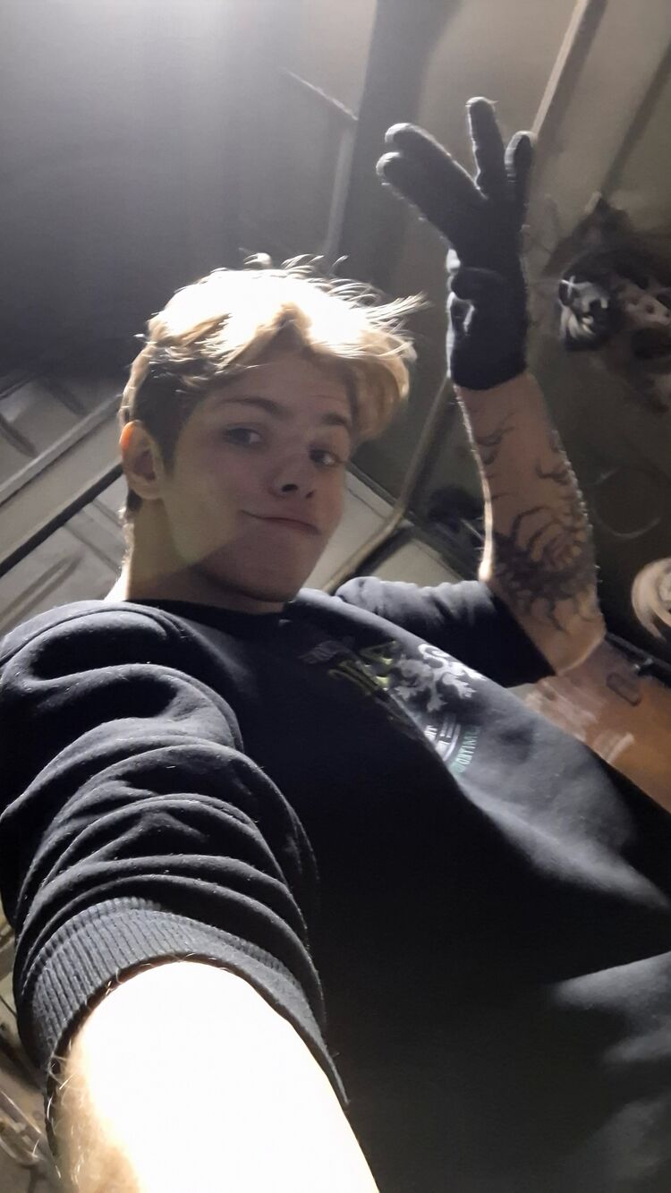  49861725  , 20 ,    