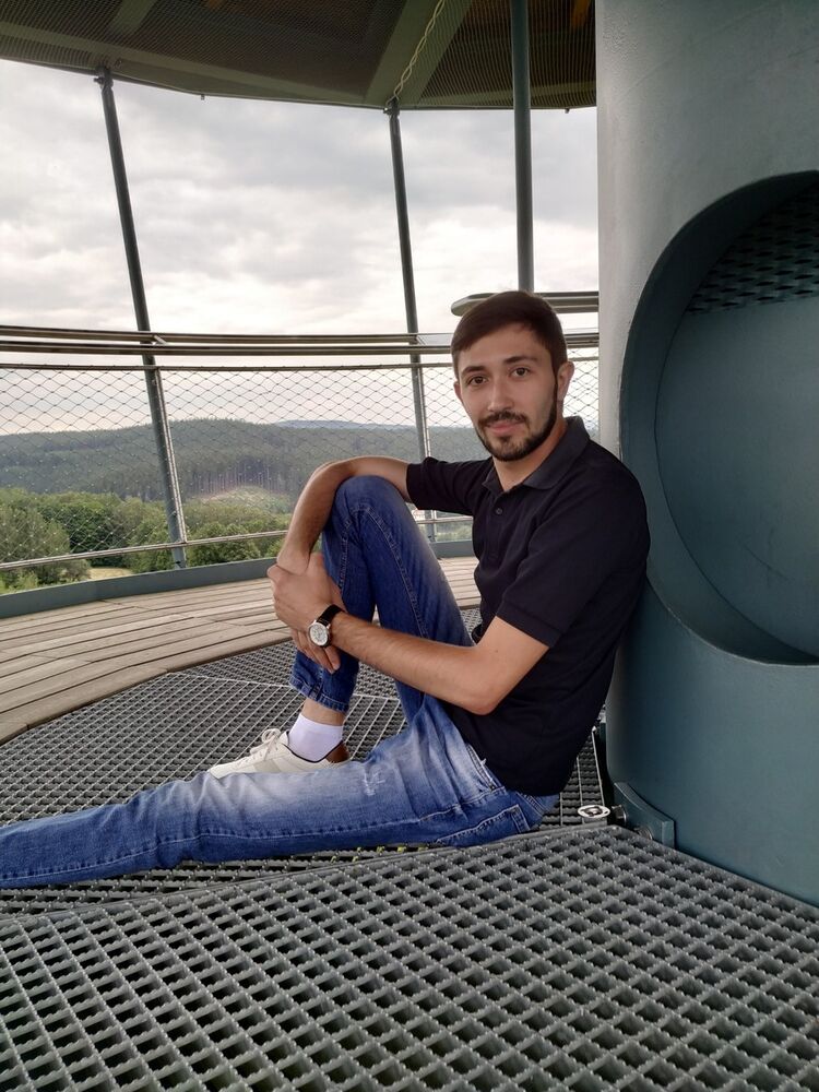  18109145  , 29 ,    