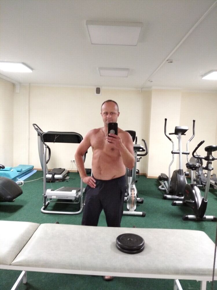  20904315  Aleksej, 43 ,    