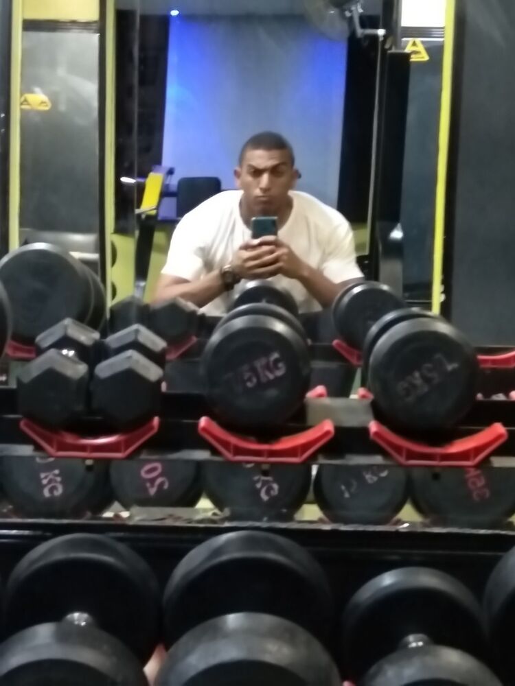  ,   Hesham, 32 ,   ,   , c 