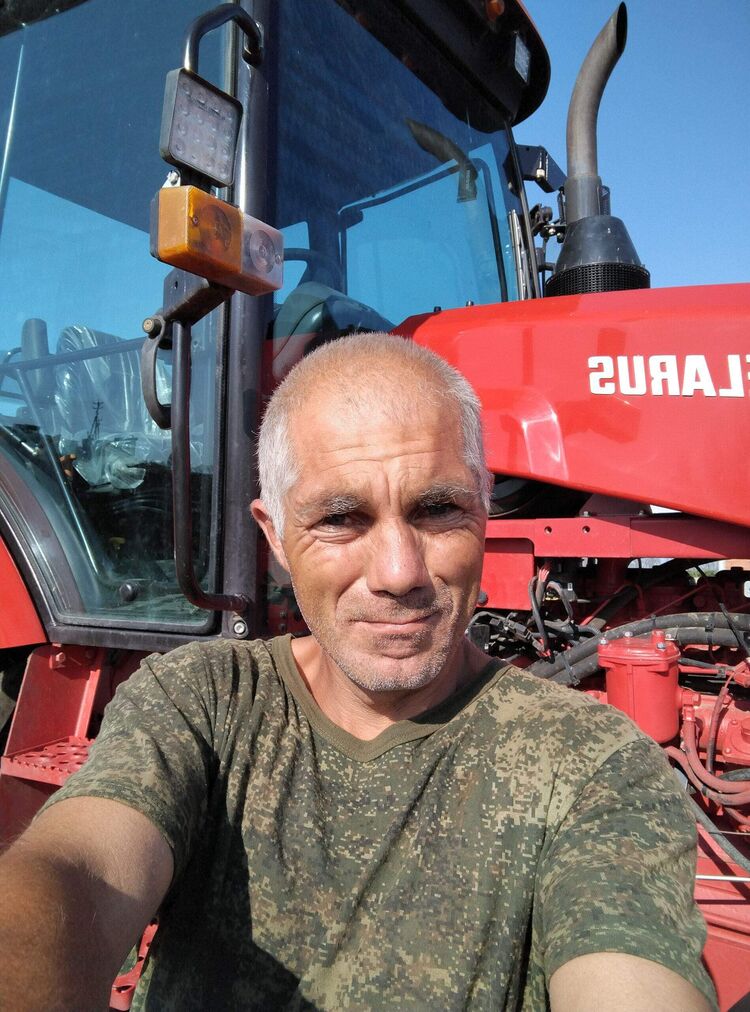  48084855  , 46 ,    