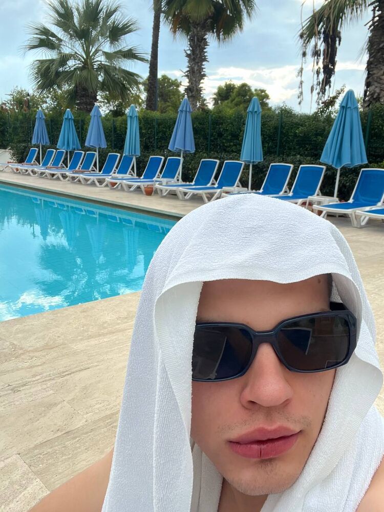  ,   , 27 ,   ,   