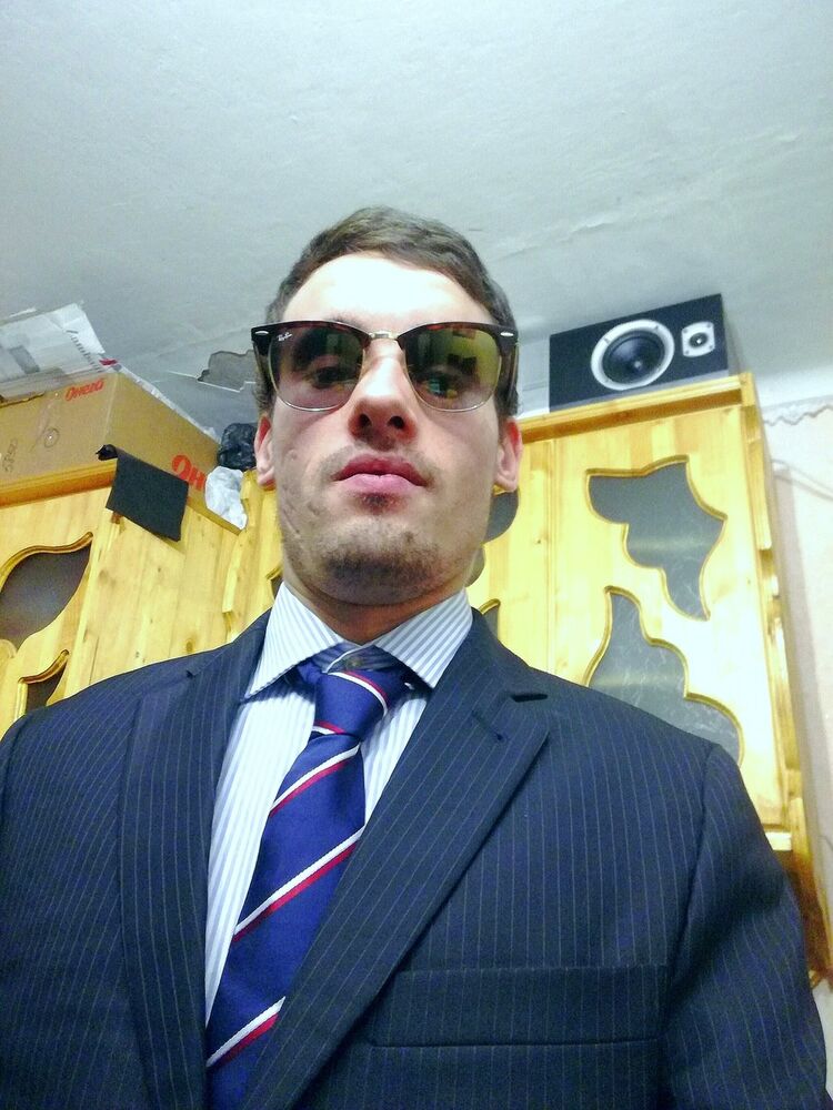  ,   Anatoli, 33 ,   ,   , c 