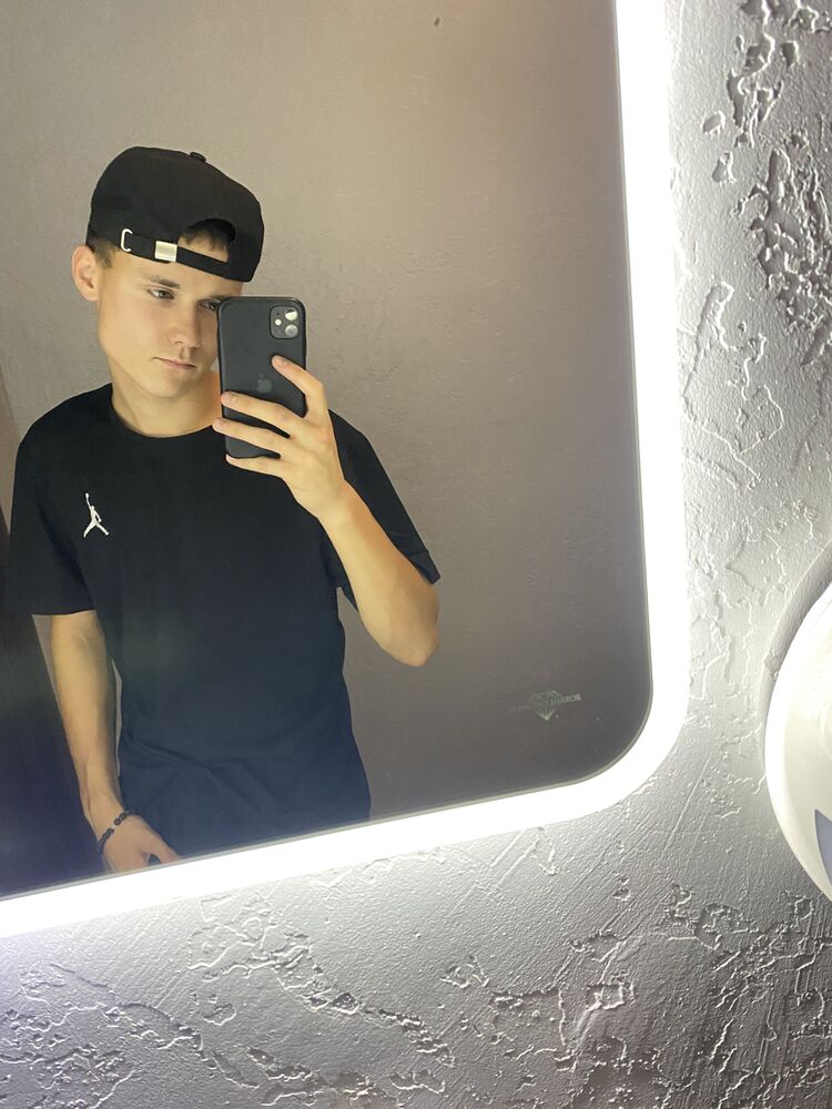 ���� 51277415 ����� Artem, 19 ���, ���� ���������� � �������