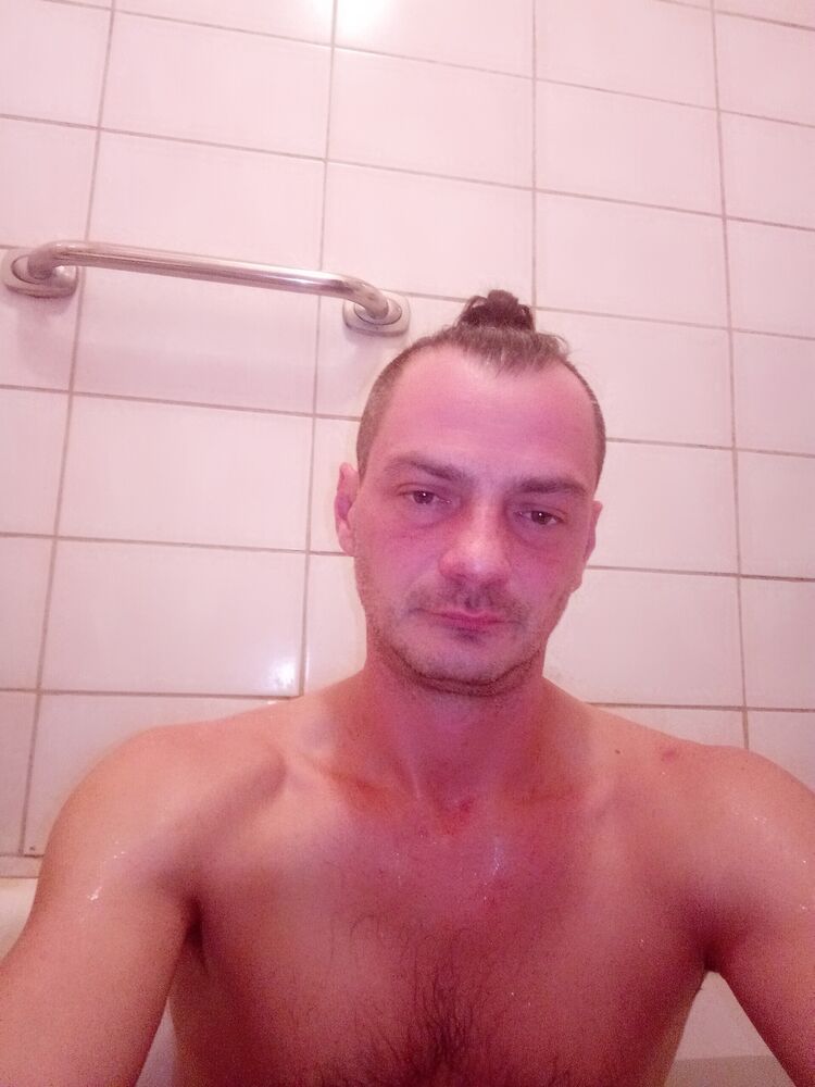  ,   Denis, 46 ,   ,   