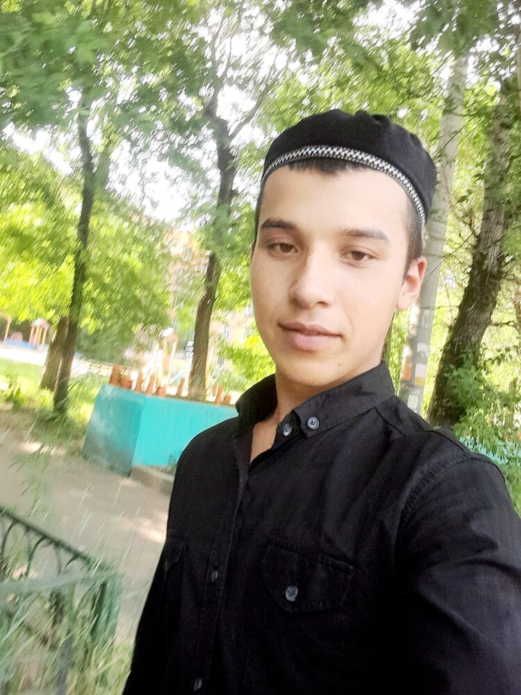  ,   Maks, 22 ,   ,   