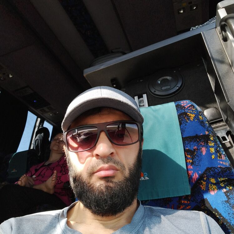  47492395  Murad, 42 ,    