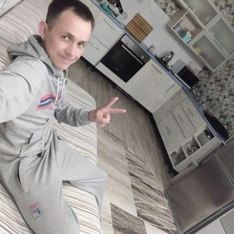  ,   Denis, 33 ,   ,   , c 