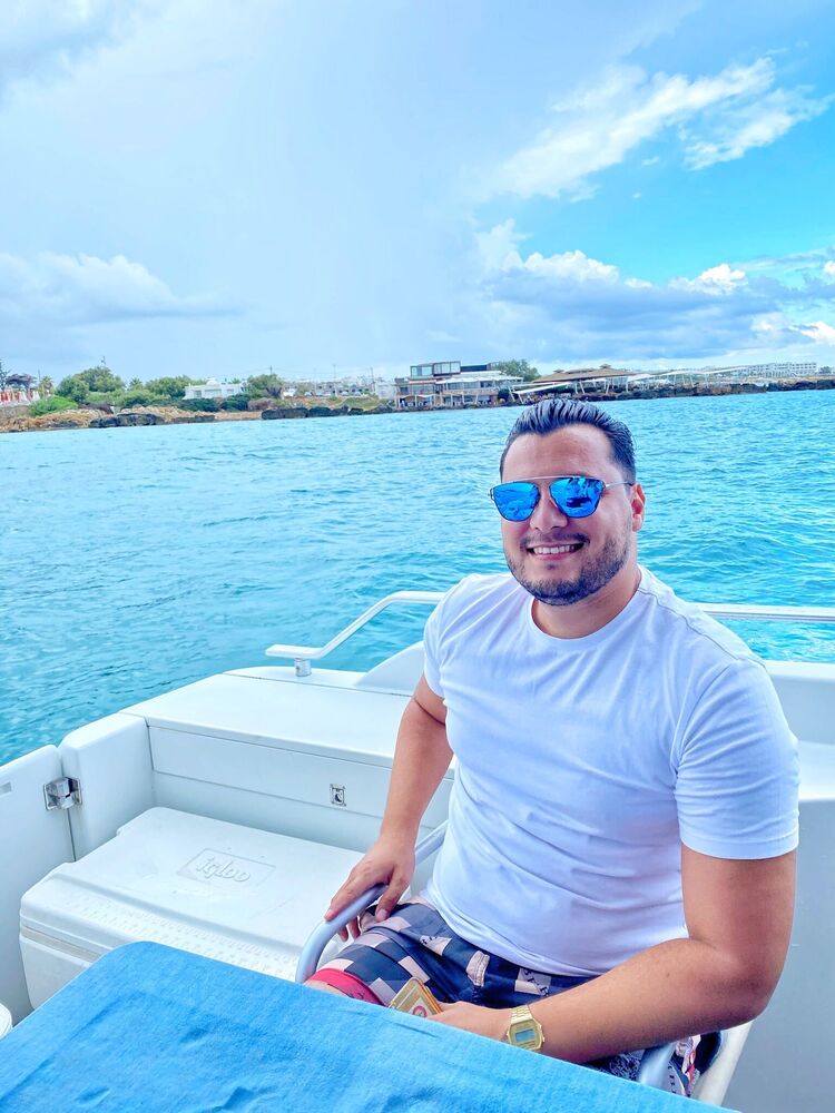 ���� 25582705 ������� Adam, 40 ���, ���� ���������� � ������