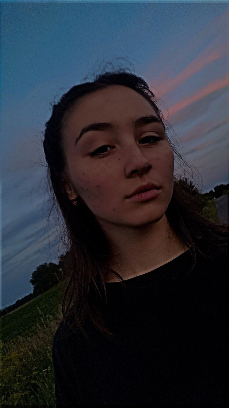  52971705  , 18 ,    