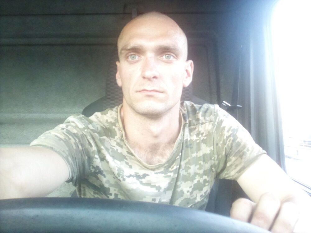  ,   Romantic, 33 ,   ,   , c 