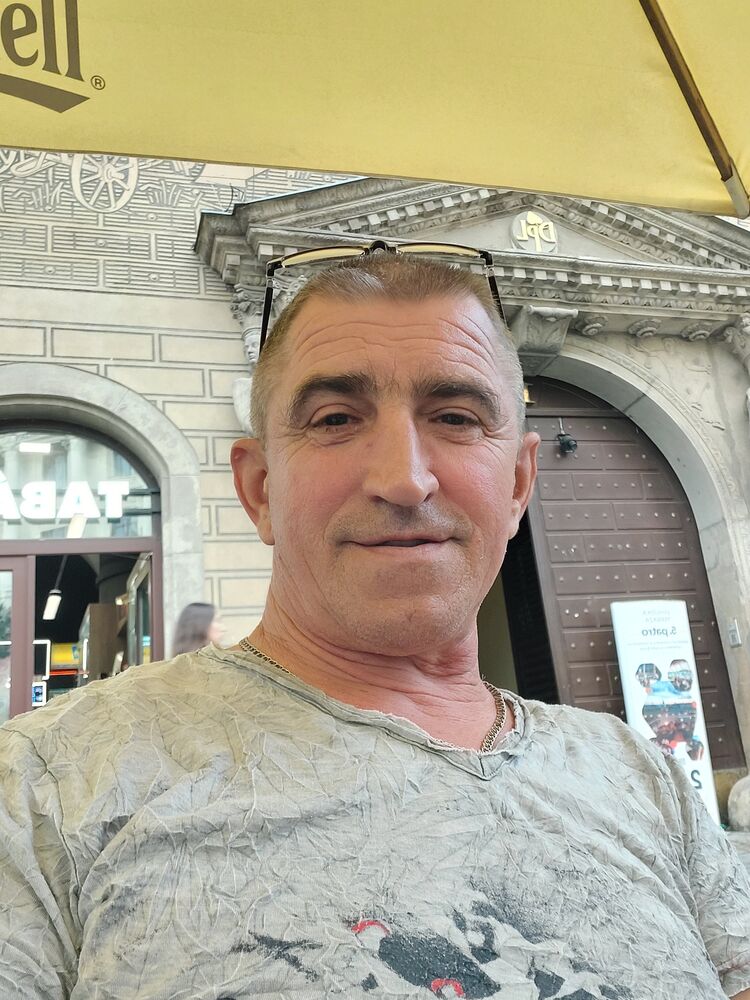  36482085  Roma, 56 ,    