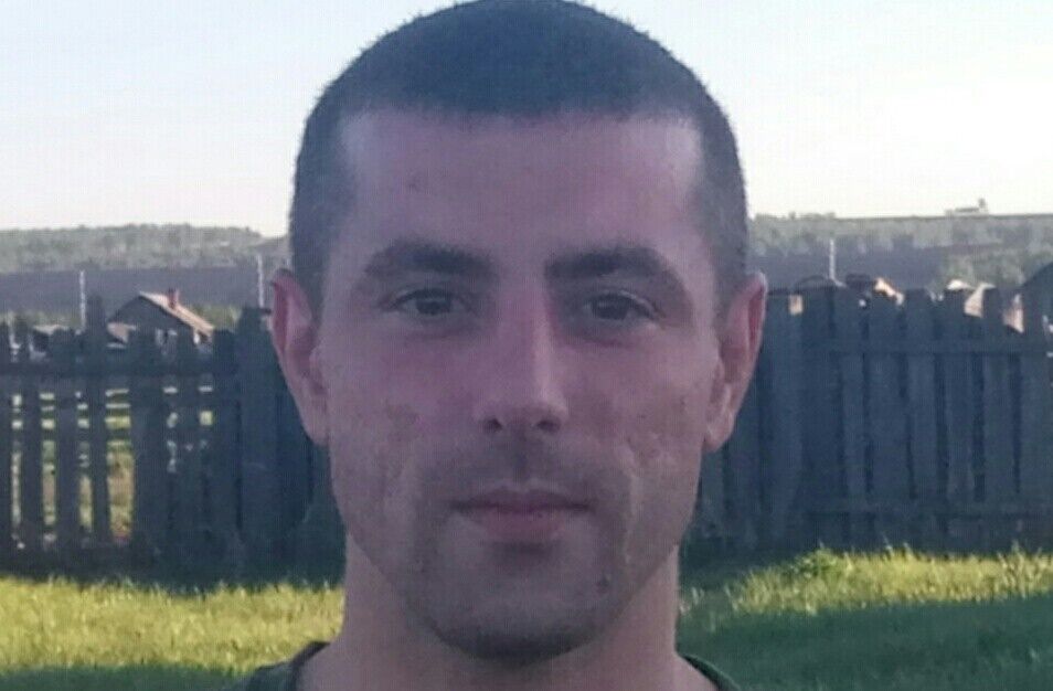  9800305  Dima, 37 ,    