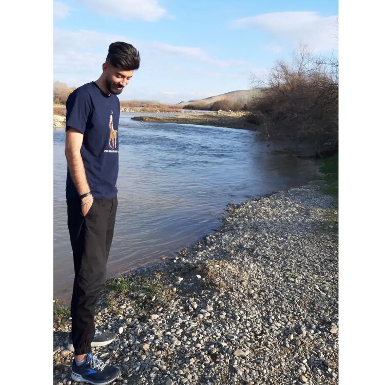  Homberg,   Reza, 27 ,   ,   , c 