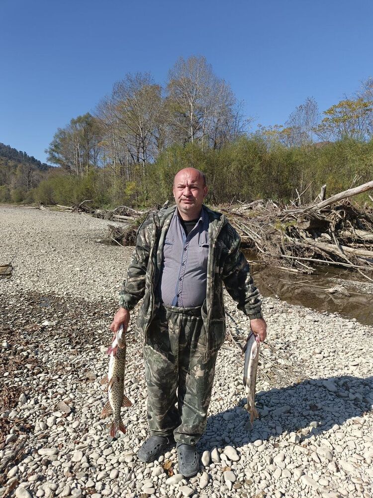  53047295  Sergei, 50 ,    