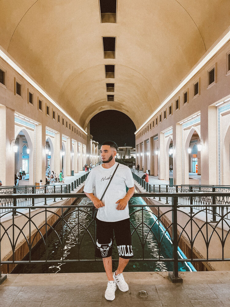  ,   Azat, 24 ,     