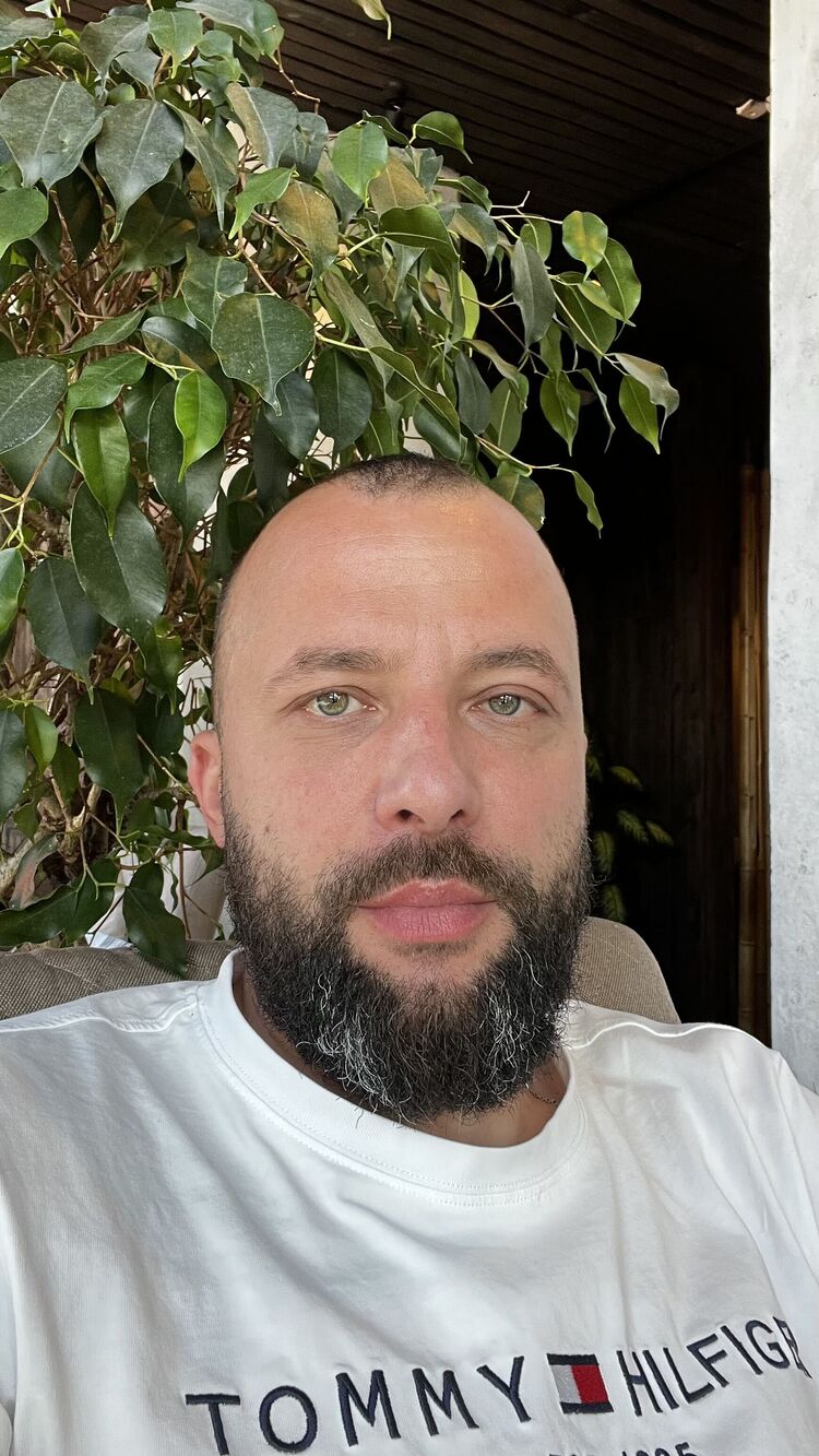  36585815  , 44 ,    
