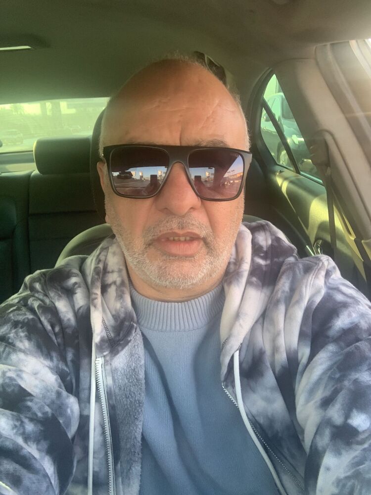  42126795  Karim, 49 ,    Al Ghardaqah