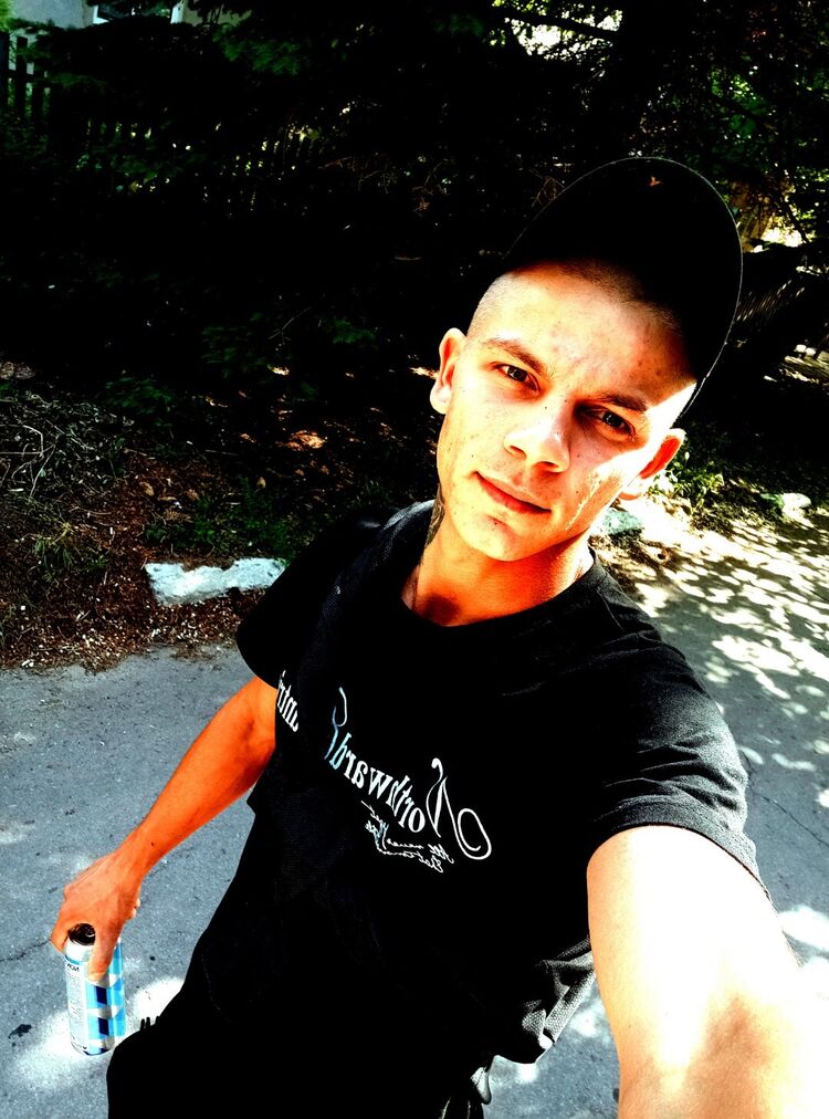  ,   Petr, 24 ,   ,   