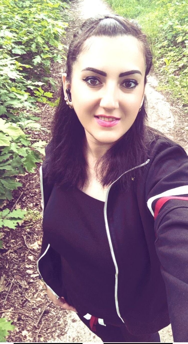  ,   Stella, 35 ,   c 