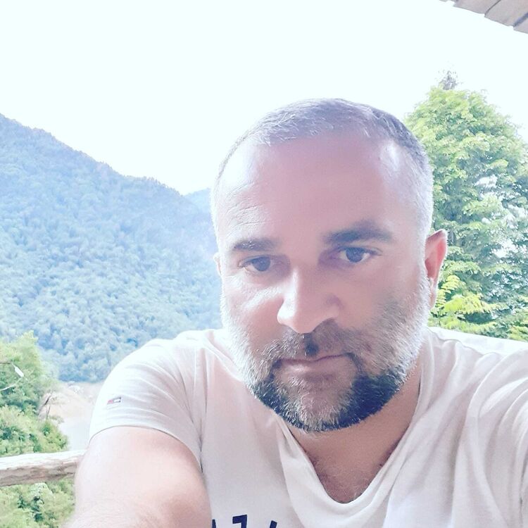  ,   Giga, 40 ,   ,   , c 
