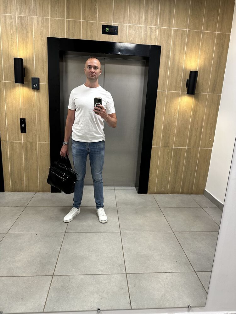  44957525  , 39 ,    