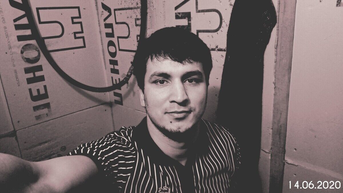  20257725  Behruz, 30 ,    