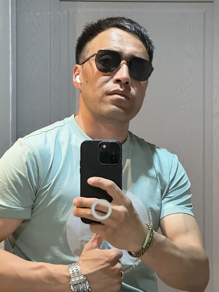  52406545  NURIK, 33 ,    