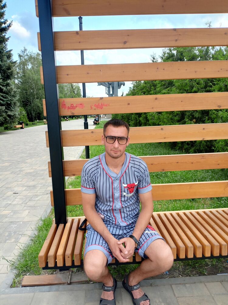  53340975  , 32 ,     