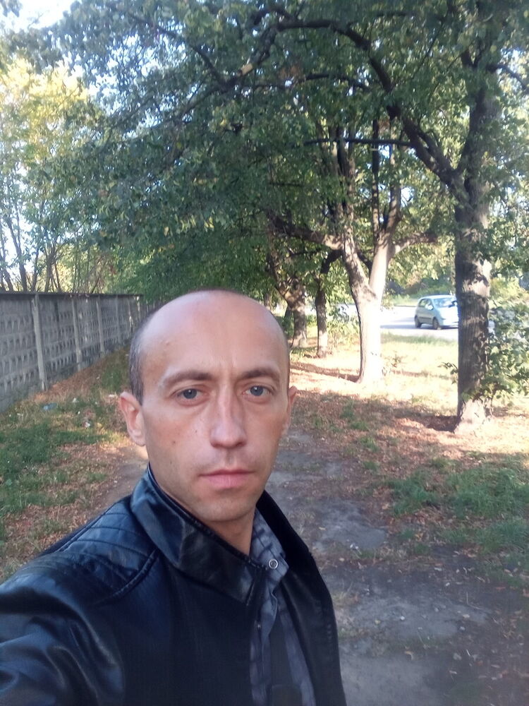  21178905  Nik, 41 ,    