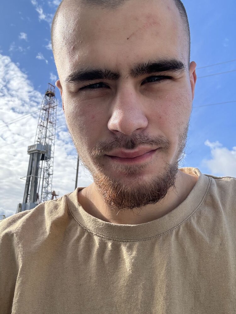  46425695  , 22 ,    