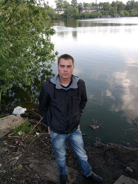  8336885  Aleks, 42 ,    