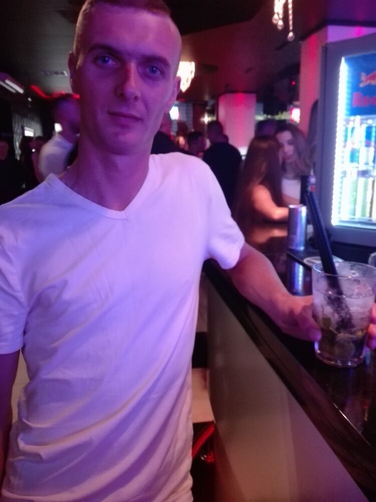  Bielany Wroclawskie,   Kolj, 34 ,   ,   , c 