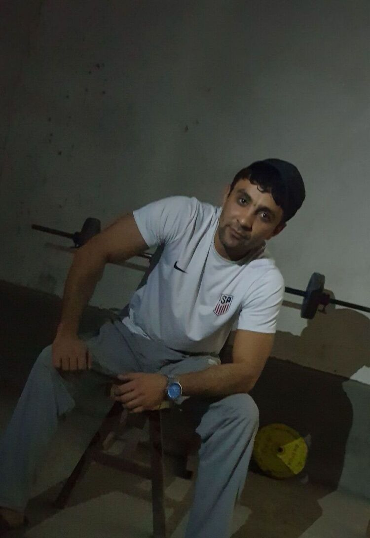  ,   Kamron, 33 ,   ,   