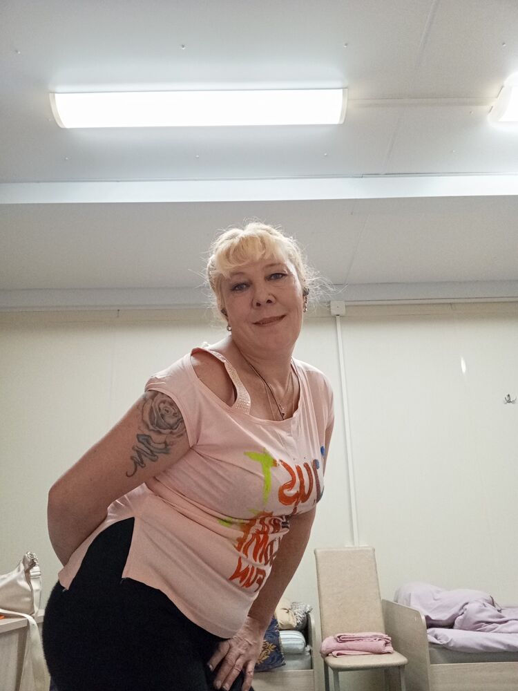  54709325  Marina, 45 ,    