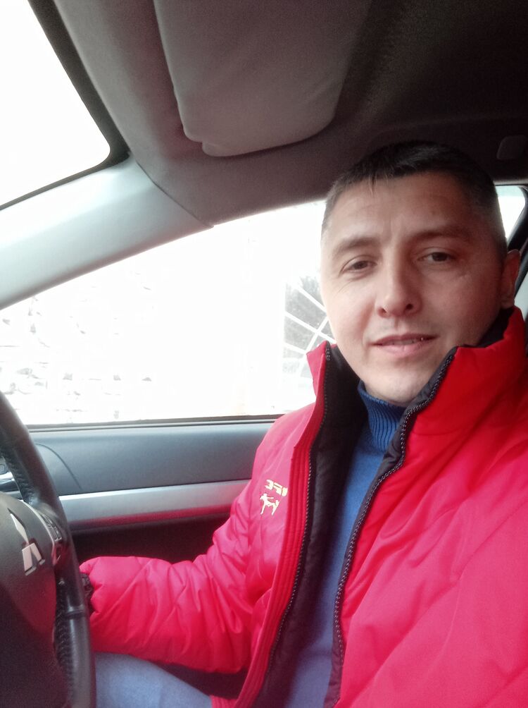  --,   , 44 ,     , c 