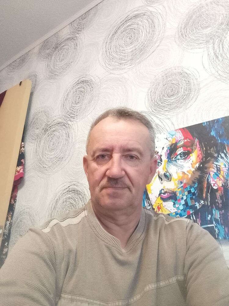  39740895  Alexander, 62 ,    
