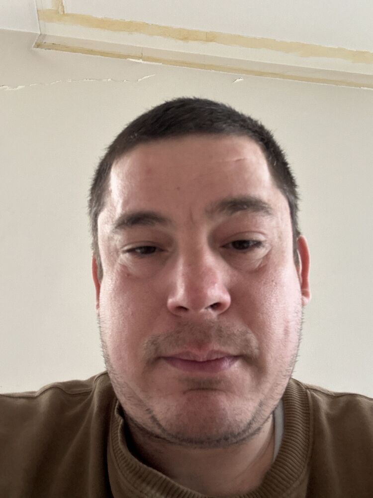  33479105  Nicu, 38 ,    