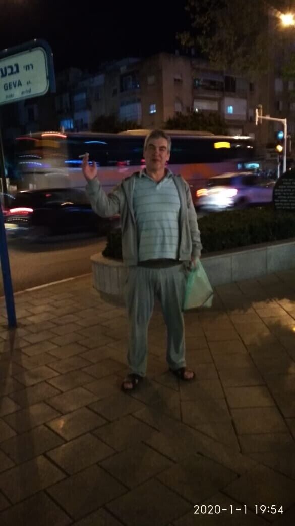  ,   Andrey, 54 ,   ,   , c , 