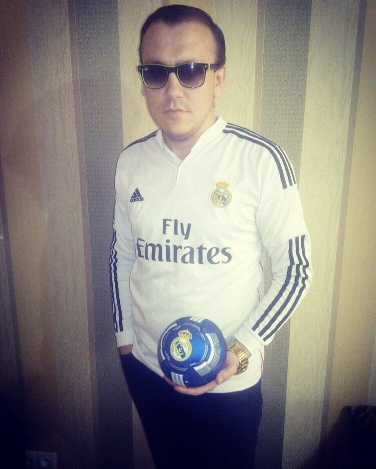  21864025  Oleg, 35 ,    